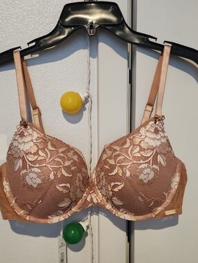 Adore Me Jaya Push Up Bra NWT- Lace-Embroidered